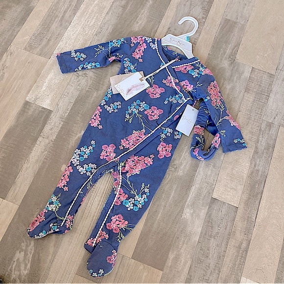 Jessica Simpson Other - Jessica Simpson Baby Set Footed Bodysuit with Headband 3-6m NWT Floral EB